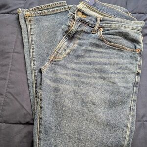 GAP Blue Straight taper with medium wash